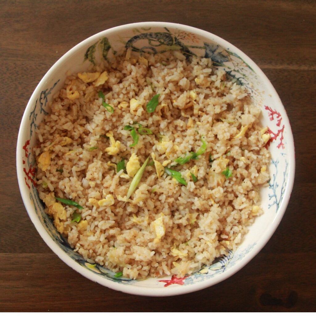 Egg fried rice zoom out